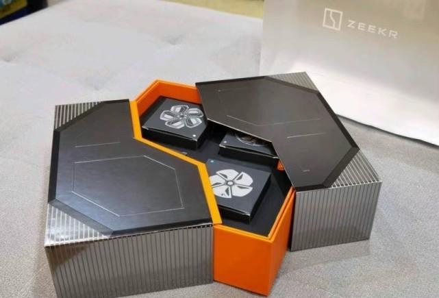 冰箱做活动用的礼品,,极氪买车可以要哪些赠品?