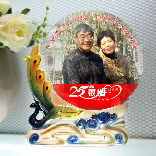 银婚送父母什么礼物好,,结婚25年送什么礼物?