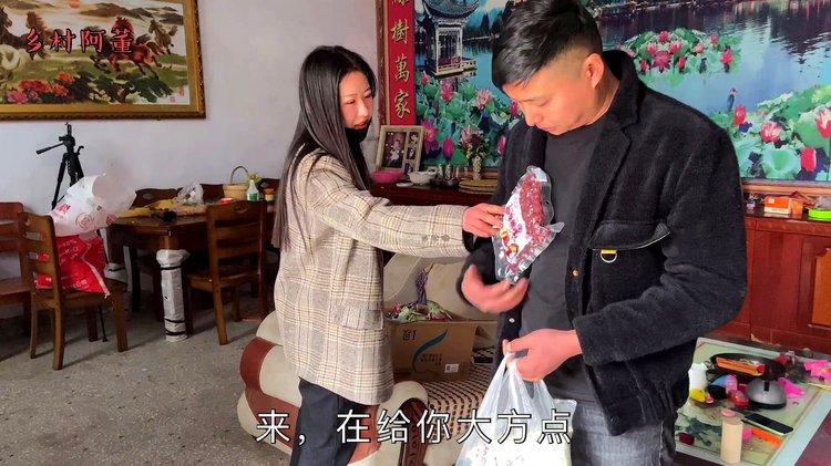 姐夫送小姨子什么礼物,姐夫送小舅子什么礼物,给姐夫买礼物送什么好?