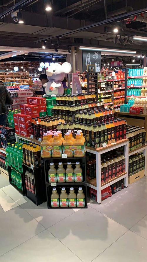 小超市摆放和礼品片,小超市摆放和礼品片哪个好,三角门面小超市货架怎么摆放?