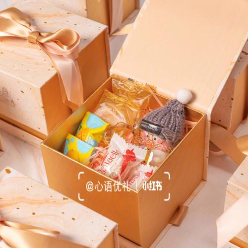 秋天送女生什么礼物,秋天送女生什么礼物比较好,立秋送女孩子的礼物?