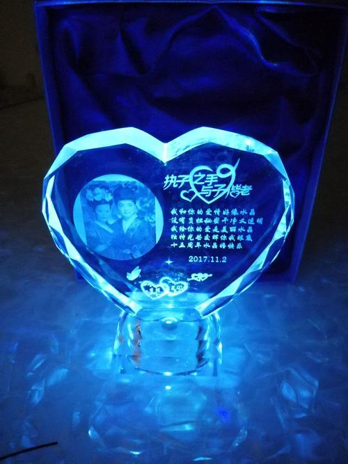 水晶婚送什么礼物好,结婚15周年送老婆什么礼物好,水晶婚怎么庆祝?