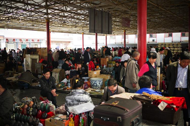 北京卖小礼品的地,北京卖小礼品的地方,北京服装批发市场排名2021?