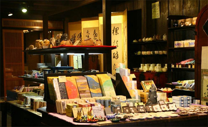 礼品代理店的前景,,礼品公司一般是属于什么行业?