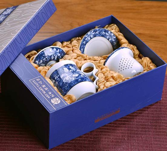 礼品杯子定制礼盒装,礼品杯子定制礼盒装什么好,杯子怎么包装简单又好看?