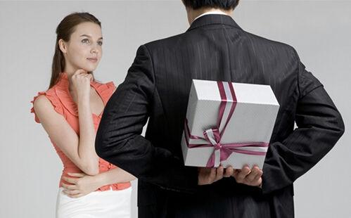 企业礼品采购方法和技巧,,供应商送礼如何收礼?