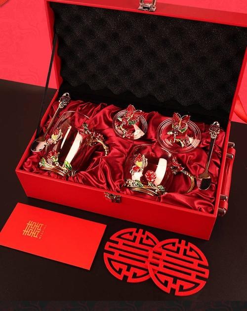 结婚礼物该什么时候送，结婚礼物该什么时候送合适，结婚礼物该什么时候送