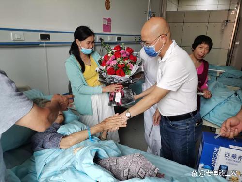 慰问病人买什么礼物,慰问病人买什么礼物好,探望生病老人送什么好?