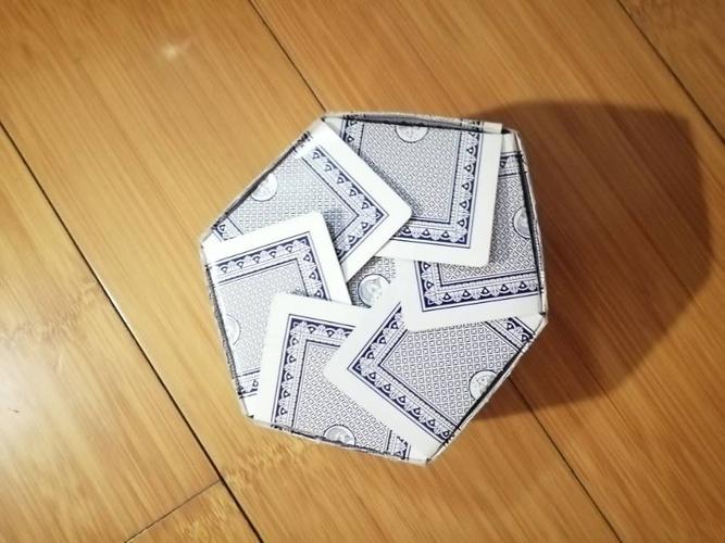 用扑克做礼品盒,用扑克做礼品盒怎么做,穿越火线扑克牌怎么获得?