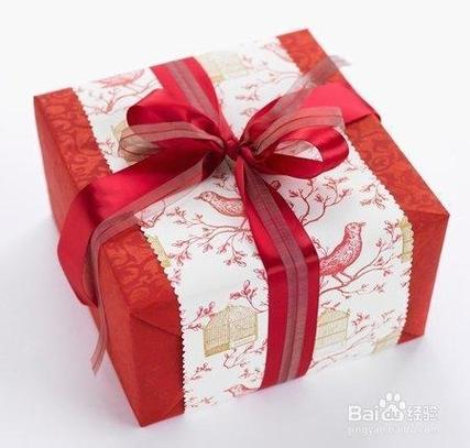 给领导送礼品合适吗,给领导送礼品合适吗怎么说,快递给领导送礼合适吗?