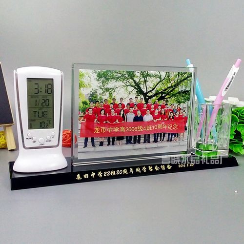 定制礼品行业好做吗,,想开个礼品定制店(定制个性水晶,T桖,日历,挂坠……)需要什么机器?到哪里可以学到技术?