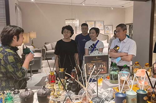 新领导来送礼品合适吗,,新领导到岗怎么欢迎?