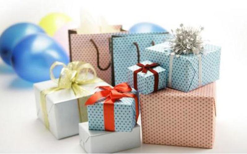公司给员工礼品,公司给员工礼品祝福语,企业给员工发福利,什么礼品比较好?