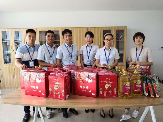 公司发中秋礼物了,公司发中秋礼物了怎么回复,公司中秋节发给员工礼物就是福利对吗?