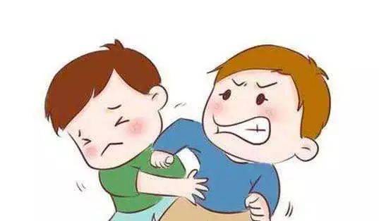 幼儿园孩子打了别人送什么,幼儿园小孩打了人家小孩该怎么说