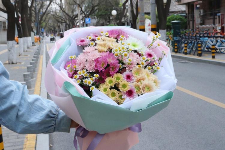 闺蜜过生日送雏菊好吗,送闺蜜雏菊可以吗