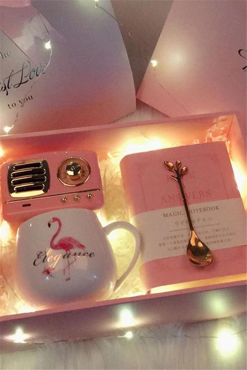 闺蜜第一次过生日送什么,女闺蜜过生日送什么