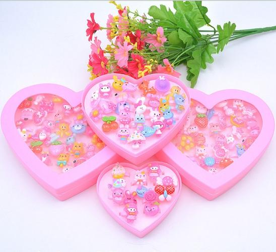 买给小孩子生日礼物送什么,三岁小孩子生日礼物送什么好
