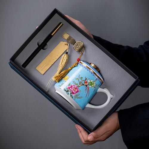 送公司领导生日礼物,送公司领导生日礼物买什么,总经理过生日应该送什么礼物?