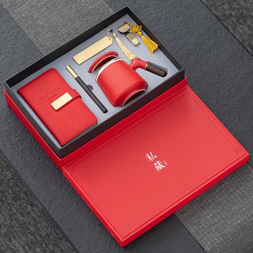 公司领导一般送什么礼,公司领导送什么礼物