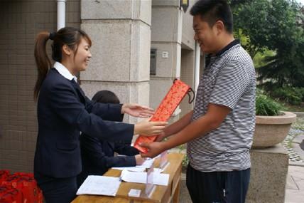 帮公司送礼,帮公司送礼算违法吗,如何给物业公司送礼?