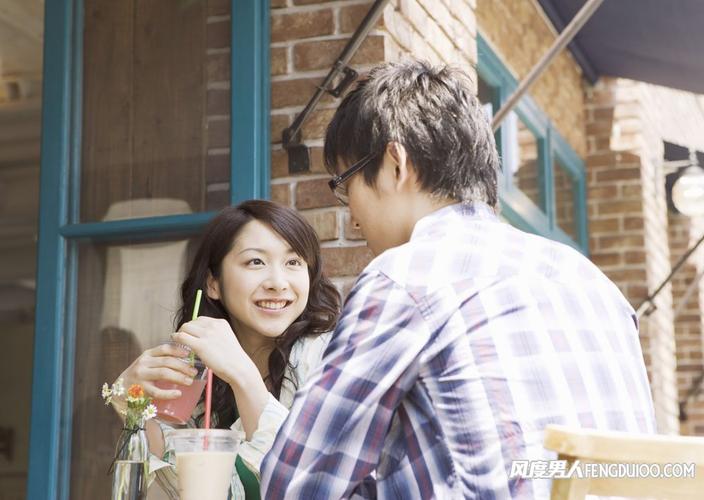 追女孩子时送什么好,追女孩子送什么东西好