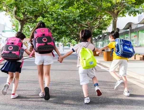 即将上学的孩子送什么,送给即将上学的孩子的话