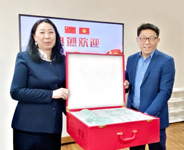 公司互赠创意礼品提现公司,公司互赠礼物,国企互赠礼品规定?