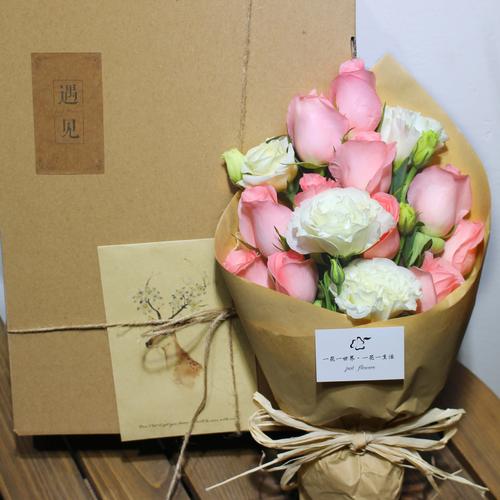 三十岁闺蜜生日送什么,三十岁闺蜜生日送什么花