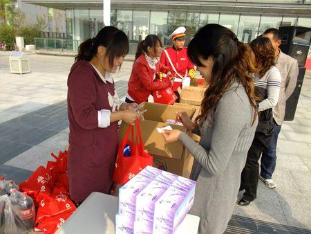 公司派发礼品,公司派发礼品如何客户的地址,公司发生日礼物发什么好?