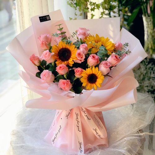 儿媳妇生孩子了送点什么,儿媳妇生孩子送什么花