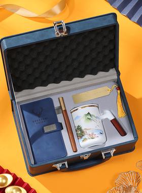 定制企业礼品的公司,,礼品定制业的前景?