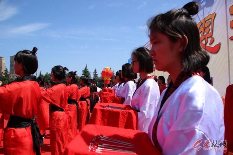 女孩子成年礼父母送什么好,古时候女孩子成年礼叫什么
