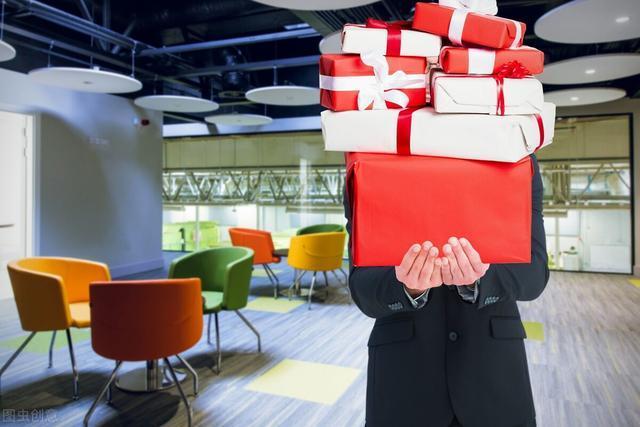 卖保险公司礼品,卖保险公司礼品违法吗,保险公司的业务员为什么要送客户礼物?