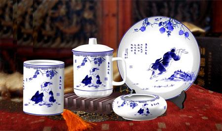 中国陶瓷礼品公司,中国陶瓷礼品公司排名,中圣陶瓷算几线品牌?