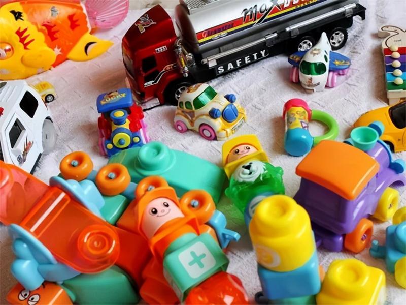 小孩子喜欢玩儿什么礼物好,小孩子喜欢玩啥玩具