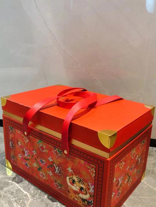 公司春节送员工礼盒,公司春节送员工礼盒合适吗,新年去客户公司送啥好?