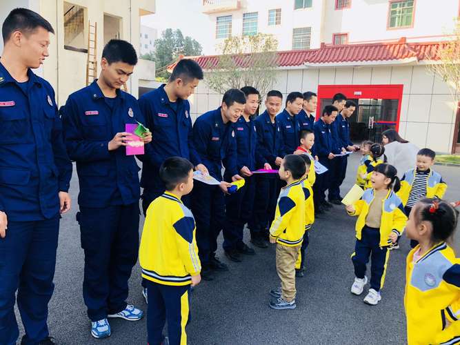 孩子送叔叔什么礼物,孩子送叔叔什么礼物好