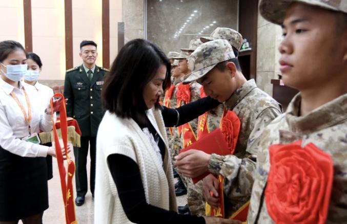 孩子当兵送点什么礼物好,孩子当兵送什么数字红包一好