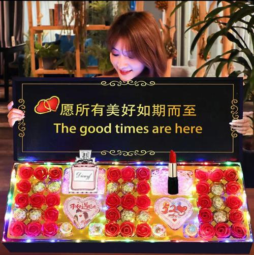 女孩子礼物里放点什么惊喜,女孩子礼物送什么
