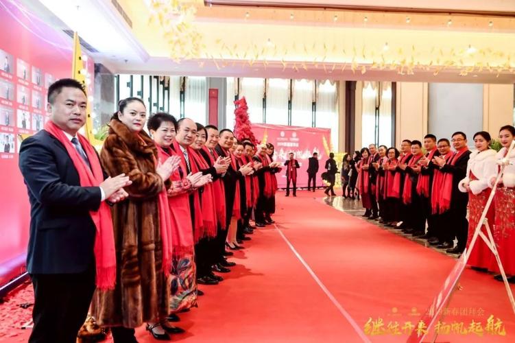 礼至控股公司,礼至集团,“送东阳马升序”中的“色愈恭,礼愈至,不敢出一言以复”。什么意思?