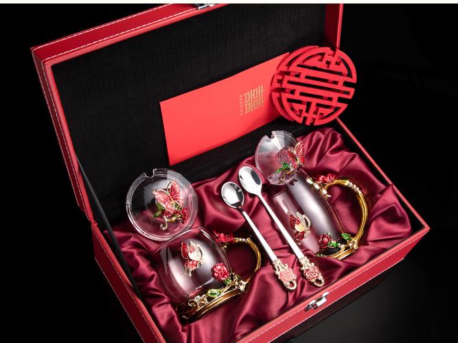 河南公司礼品定制方案,河南公司礼品定制方案公示,河南定亲礼品拉一车都有啥?