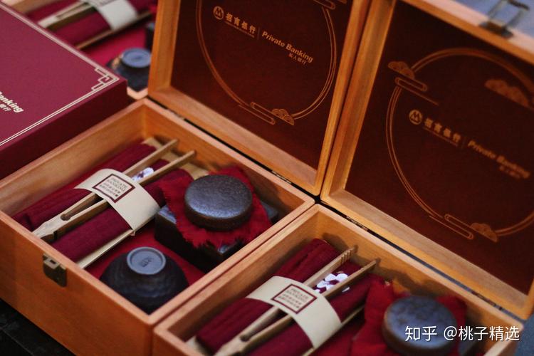 礼品公司伴手礼,,请领导吃饭带什么伴手礼?