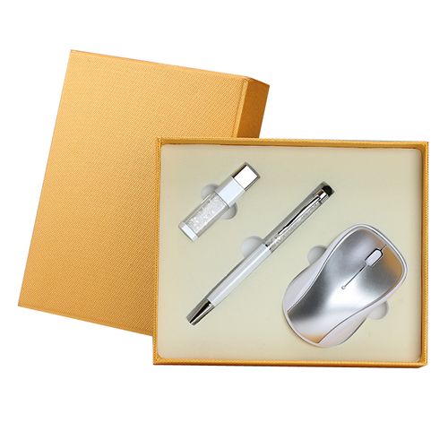 公司的实用生日礼品,,上司送我生日礼物正常吗?