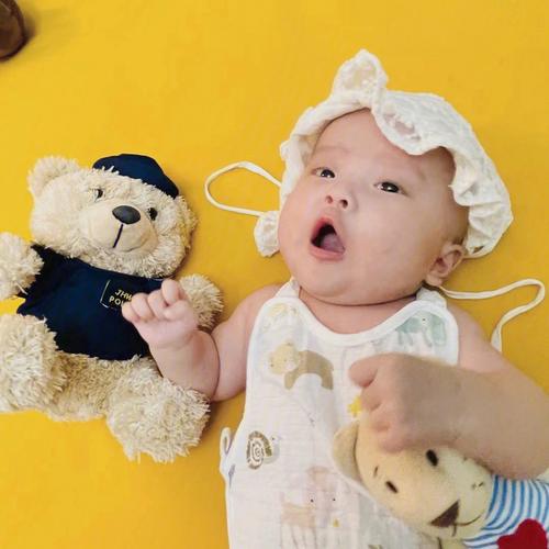 小孩子白日送什么东西,孩子过白日如何计算