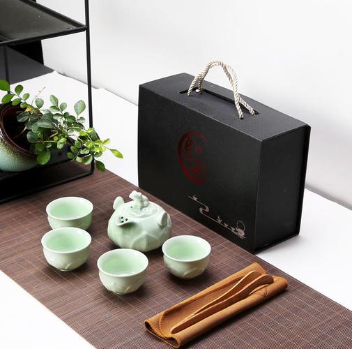 公司定制茶可以解决送礼,公司定制茶可以解决送礼问题吗,送上司茶叶茶具好吗?