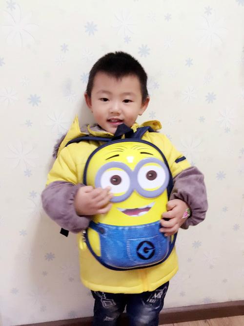 小孩子过生日送书包好吗,小孩子过生日的祝福语