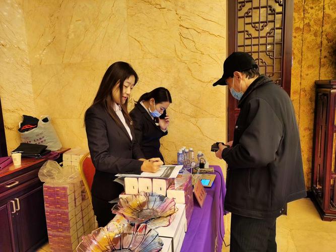 大客户到公司领礼品,大客户到公司领礼品怎么说,银行大客户待遇是否有专属?
