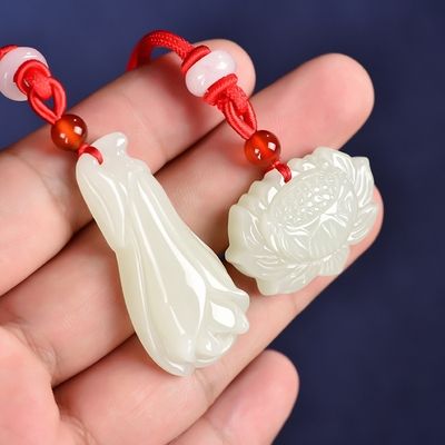 送玉吊坠给女闺蜜送什么好,送玉吊坠给女性朋友可以吗