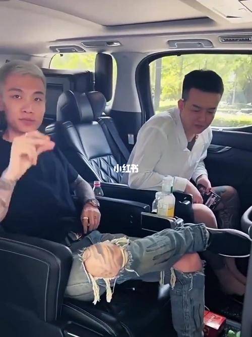 哥生孩子给送什么,哥生的孩子叫什么